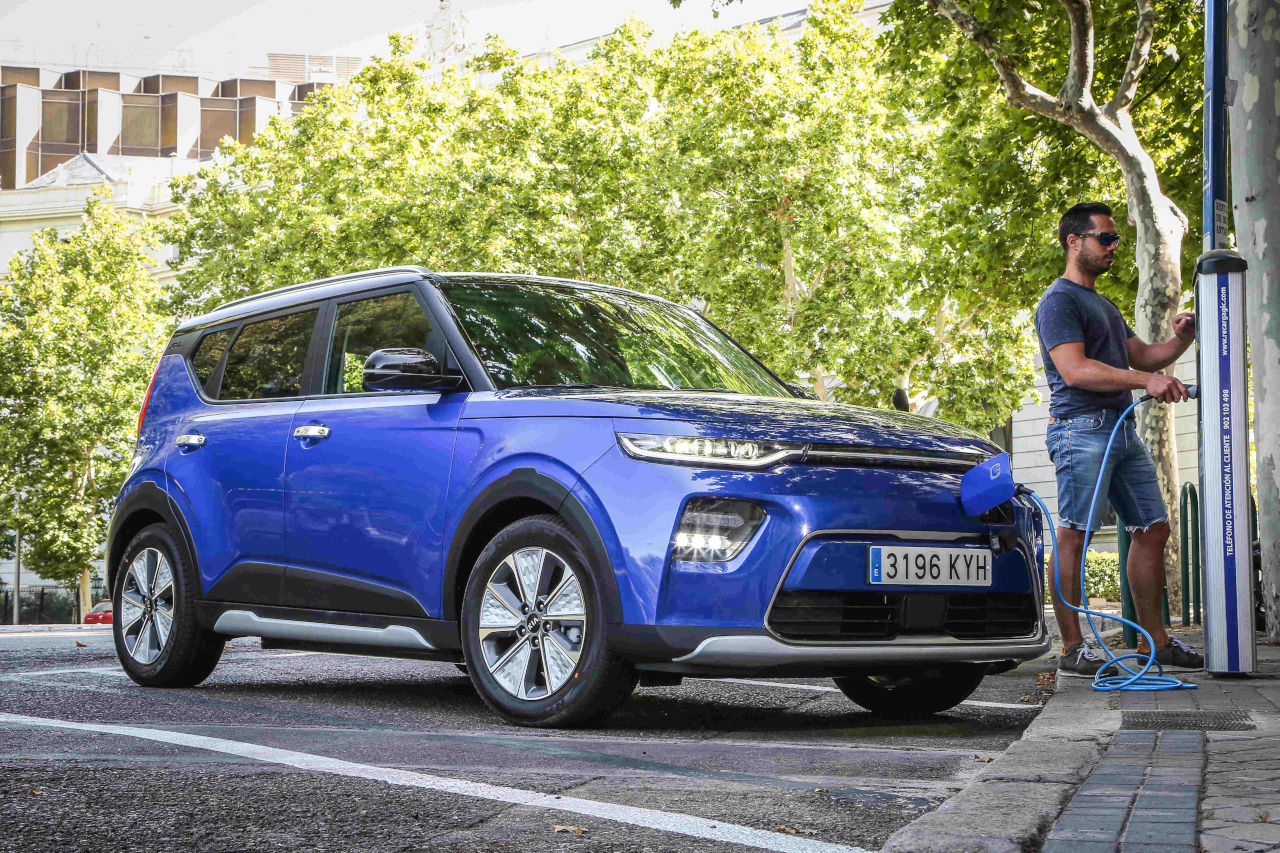 Estos son los diez nuevos hábitos de los conductores de coches eléctricos