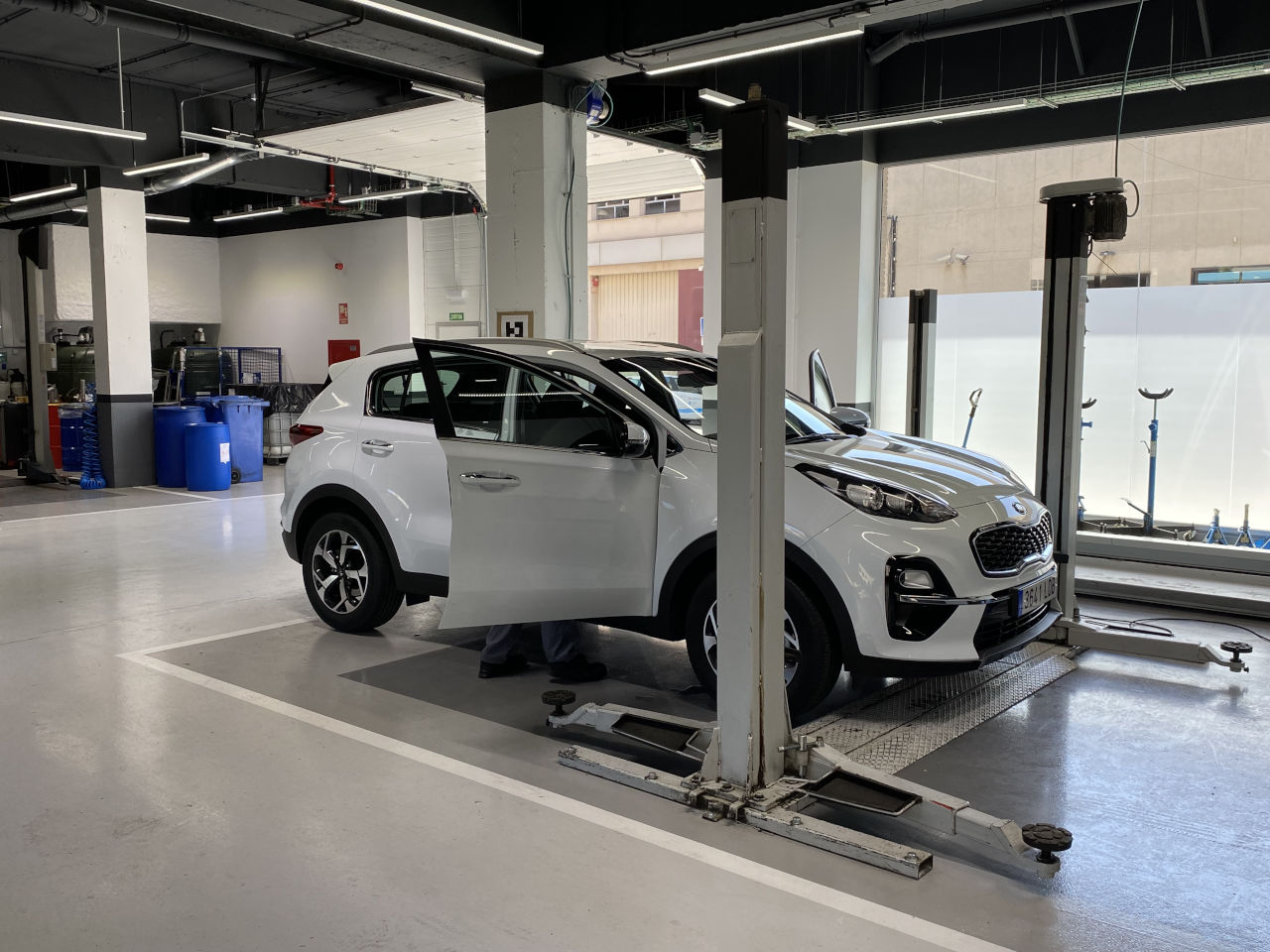 AR Motors estrena nuevas instalaciones en Hospitalet de Llobregat