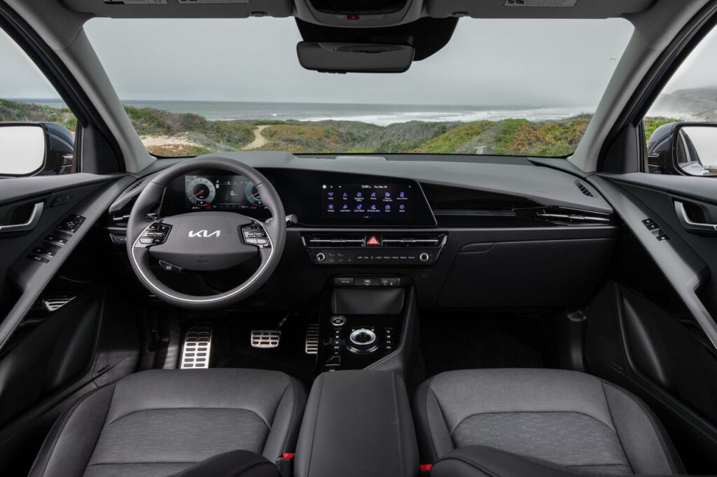 El nuevo Kia Niro, nominado al premio Car Of The Year 2023