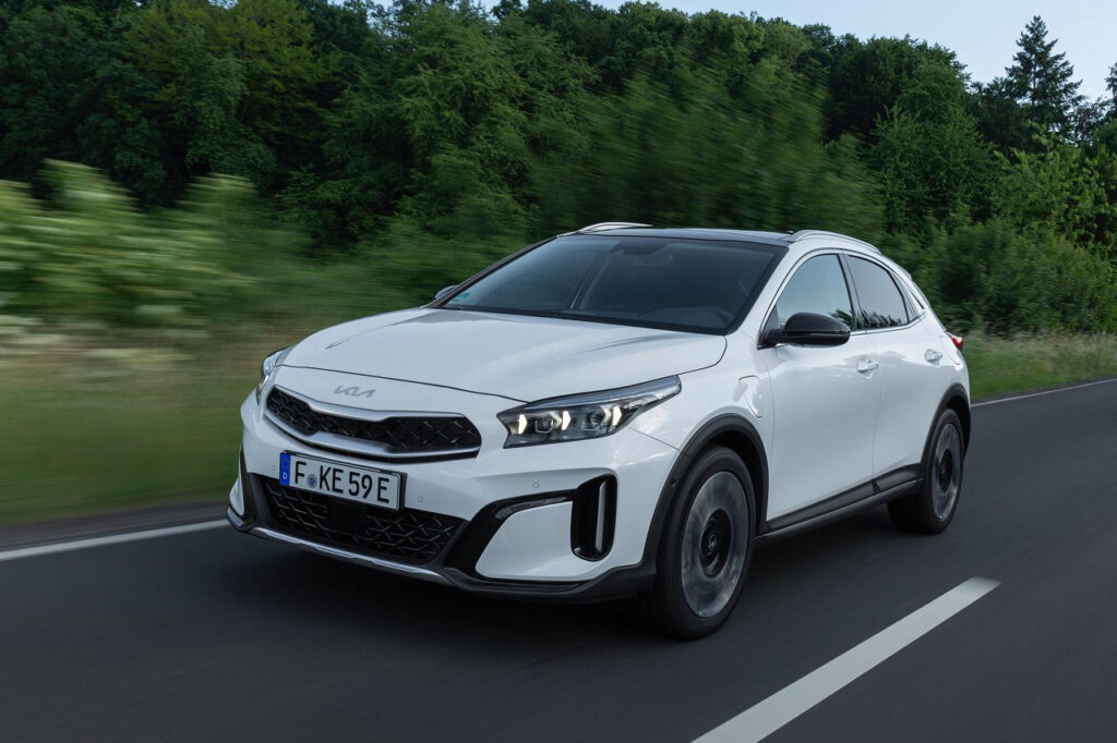 AR Motors exhibe el Kia XCeed PHEV en el Leroy Merlin de Sant Boi