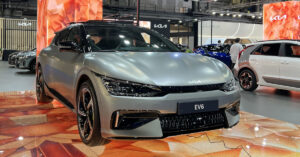 Kia exhibe en Automobile Barcelona el nuevo EV6 GT, el coche más potente de su historia