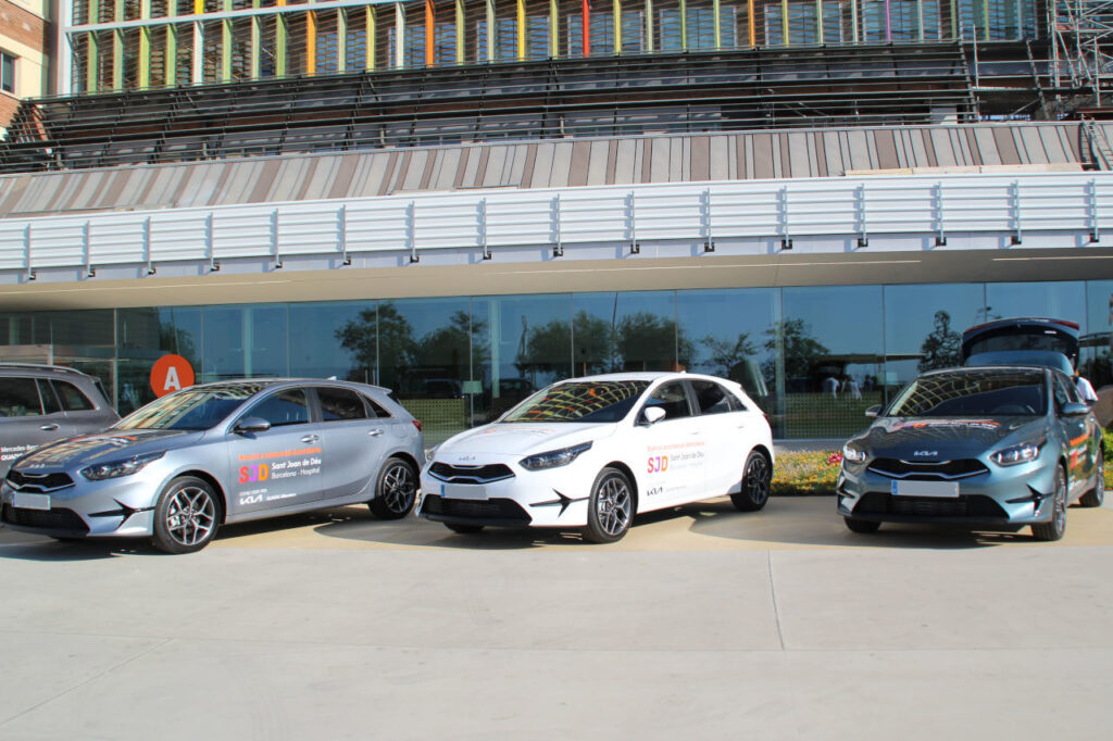 QUADIS ARmotors cede tres Kia Ceed al Hospital Maternoinfantil Sant Joan de Déu