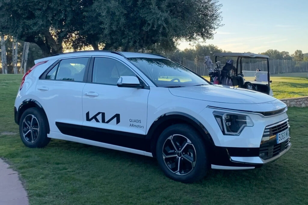 Kia QUADIS ARmotors patrocina el I Torneo de Golf de Ibercaja en Tarragona